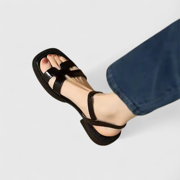 Caelia™ | Sandali estivi con cinturino classico