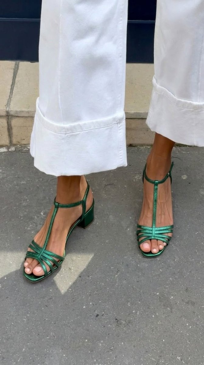 Allegra Sandali Dorati Tacco Quadrato - Serena Roma