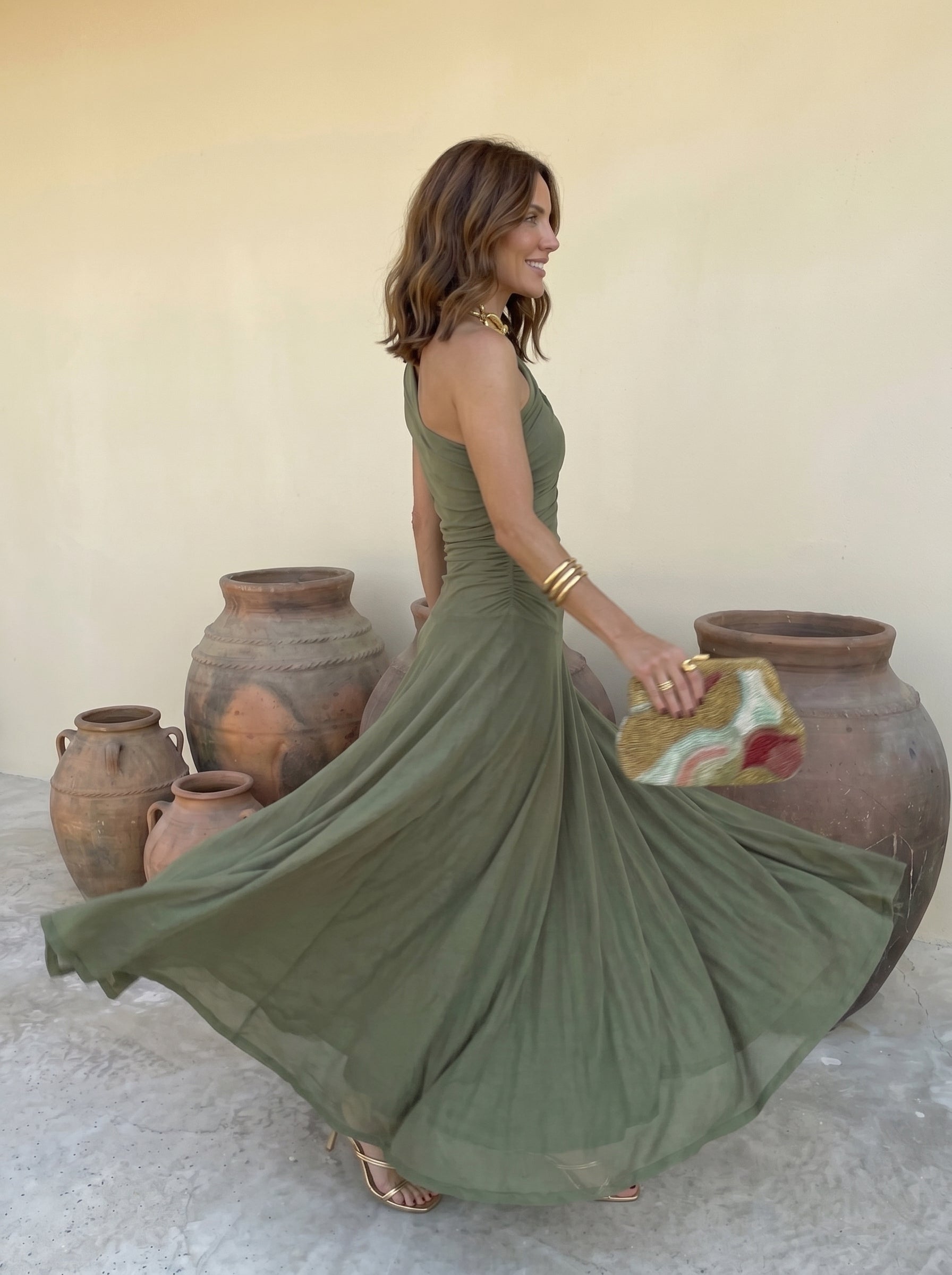 Abito elegante senza spalline in rete